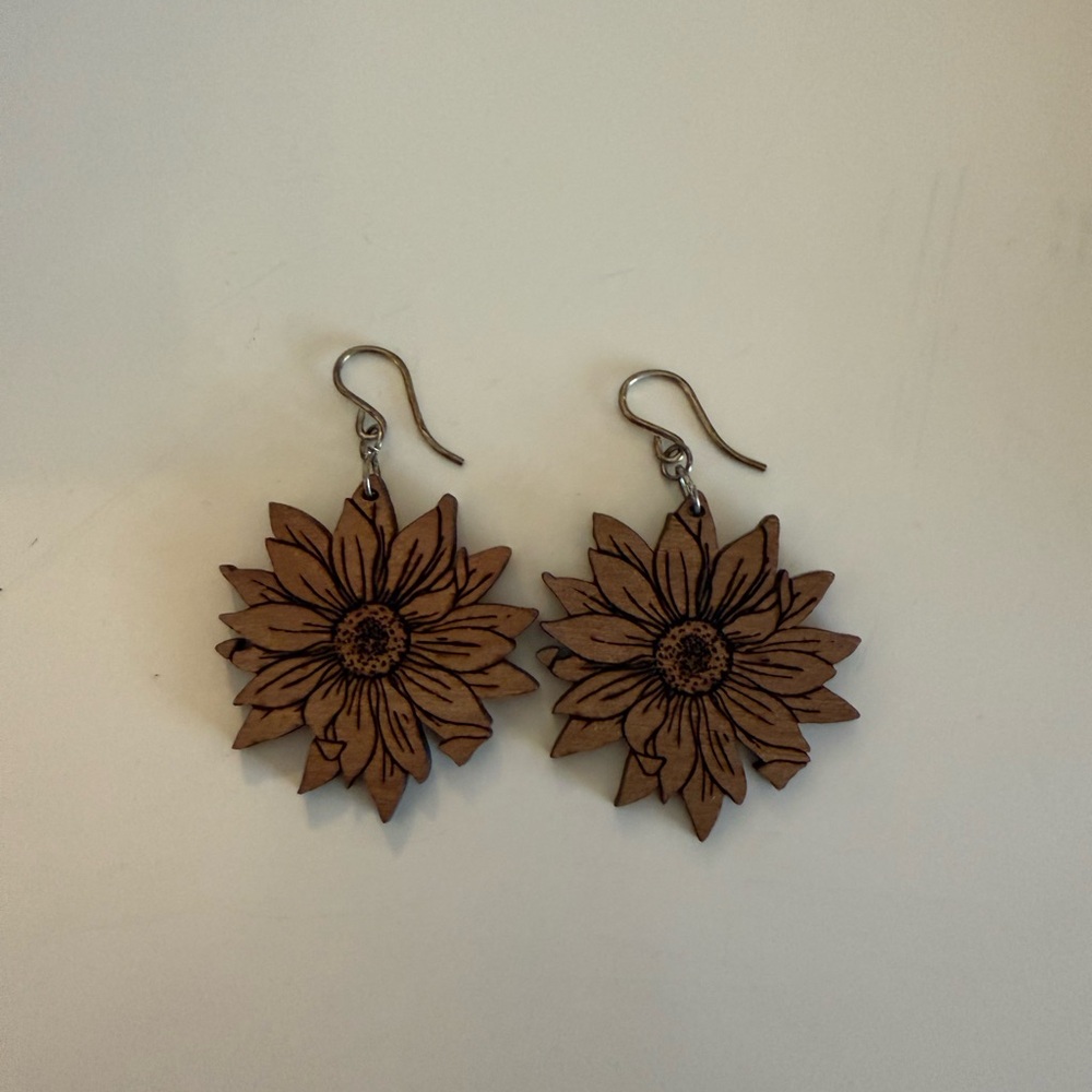 Floral Wooden Earrings - Picture 2 of 3